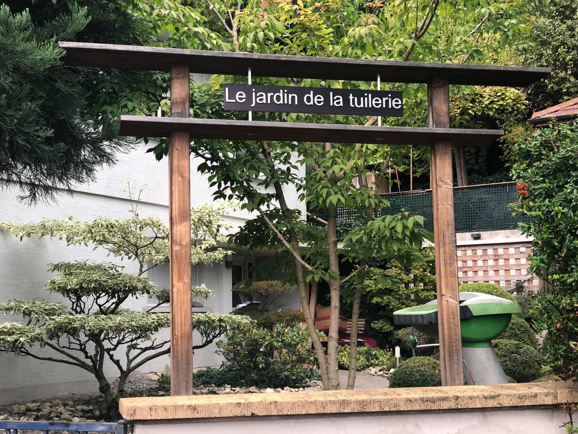 Le Jardin De La Tuilerie Hotel Pfastatt Buitenkant foto